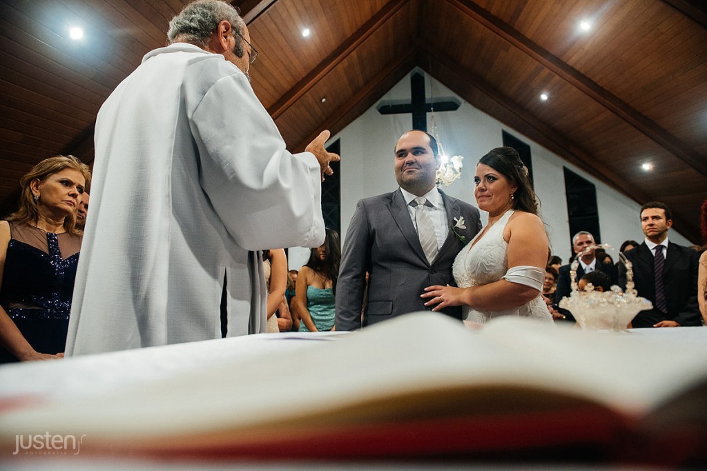 capelinha nossa senhora da salete, padre, igreja, noivos, noiva 
