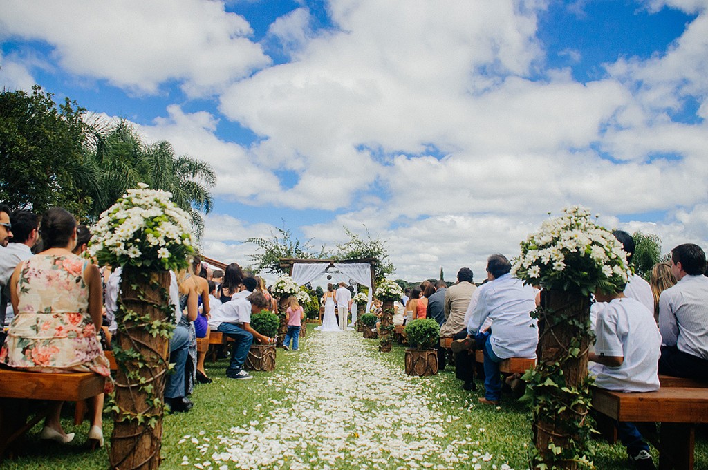 Casamento de Dia na chácara villa dei nonni em Curitiba cerimonia ao ar livre